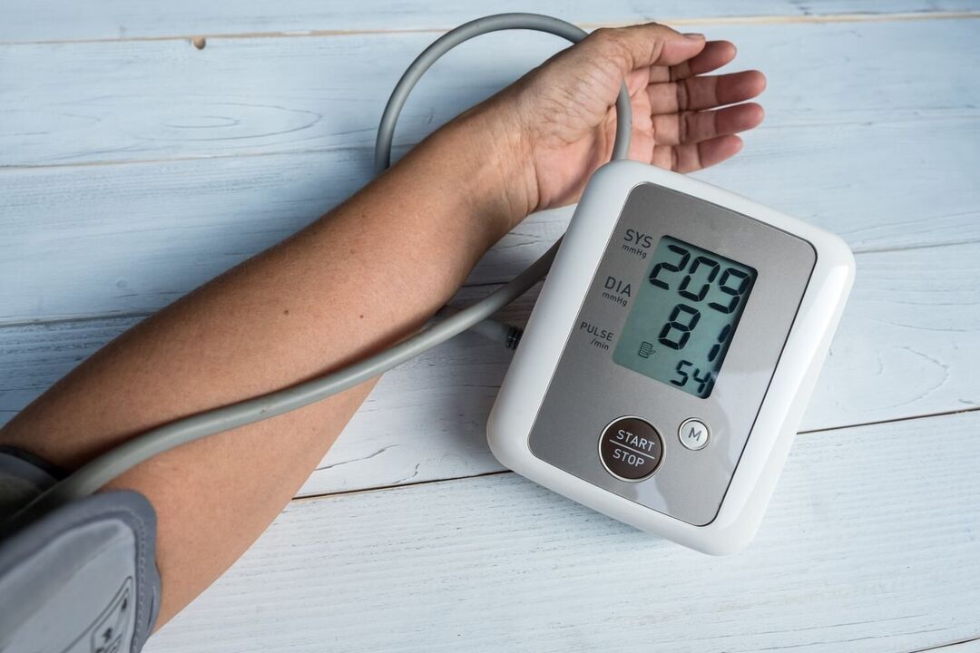 lecturas de presión arterial para hipertensión